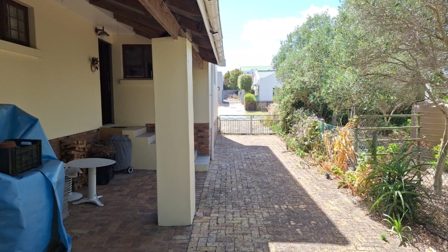 4 Bedroom Property for Sale in Vermont Western Cape